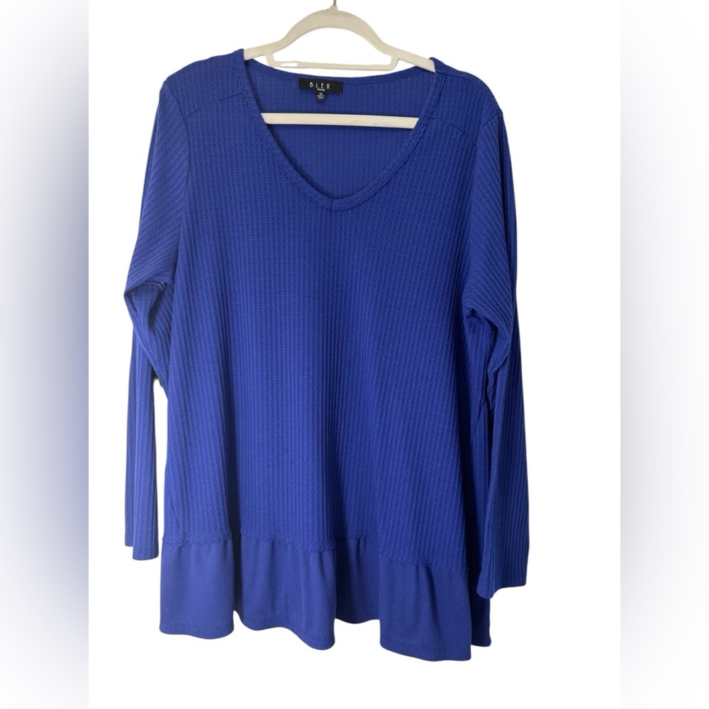 B.L.E.U. Woman Waffle Knit V-neck Tunic — 1X